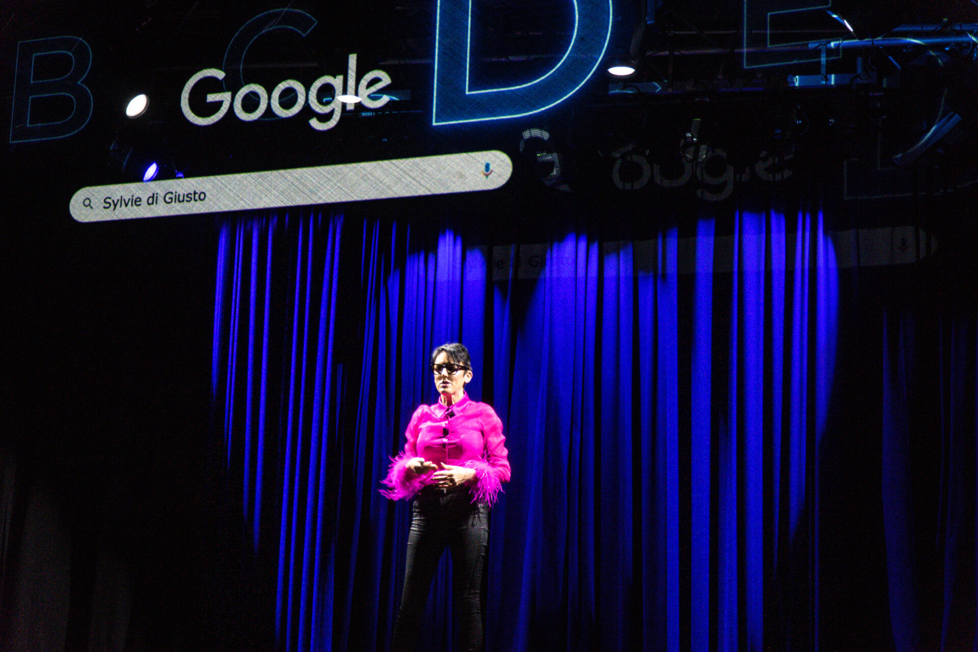 Immersive Keynote, Holo Presentation, Sylvie di Giusto,: can the immersive keynote be recorded or photographed
