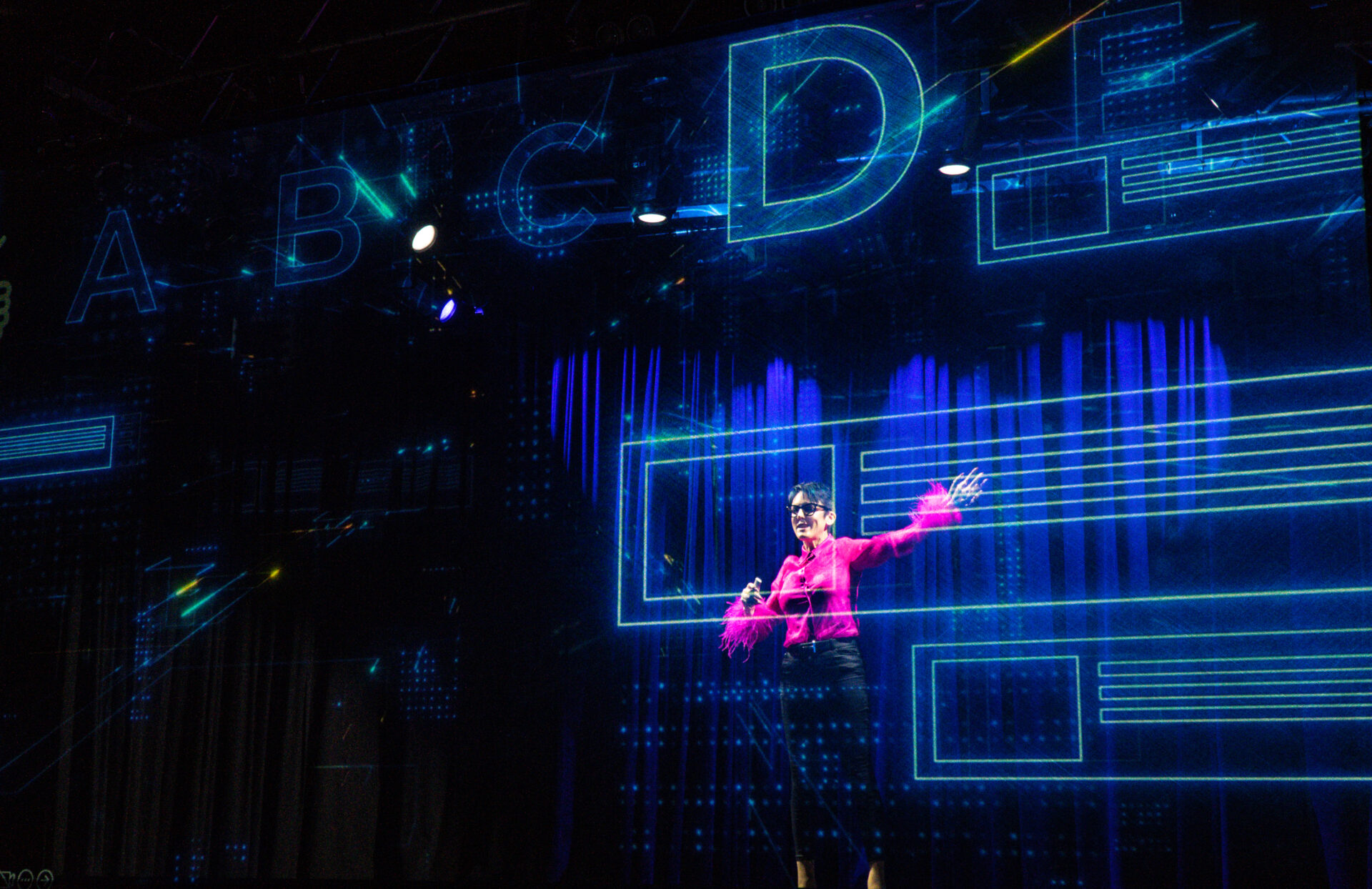 Immersive Keynote, Holo Presentation, Sylvie di Giusto,: can the technology be used for other parts of our event