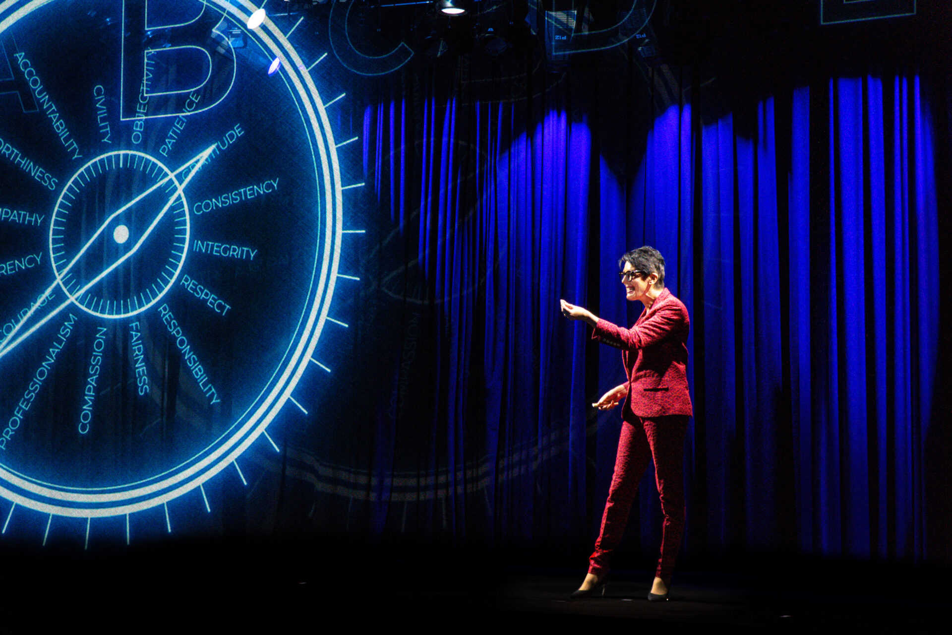 Immersive Keynote, Holo Presentation, Sylvie di Giusto,: do you interact with the audience