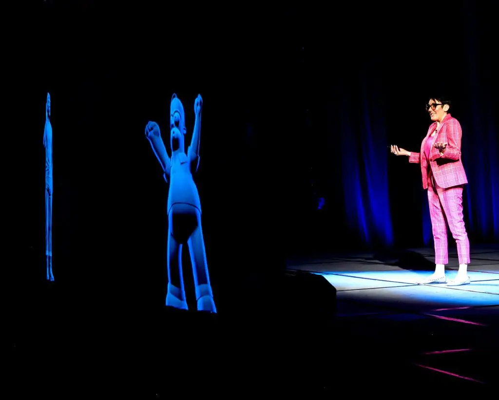 What is a Holographic Presentation? Sylvie di Giusto: why does the holo speaker matter so much