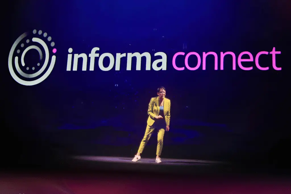 Experiential Keynote Speakers: how do experiential keynote speakers lift the whole event