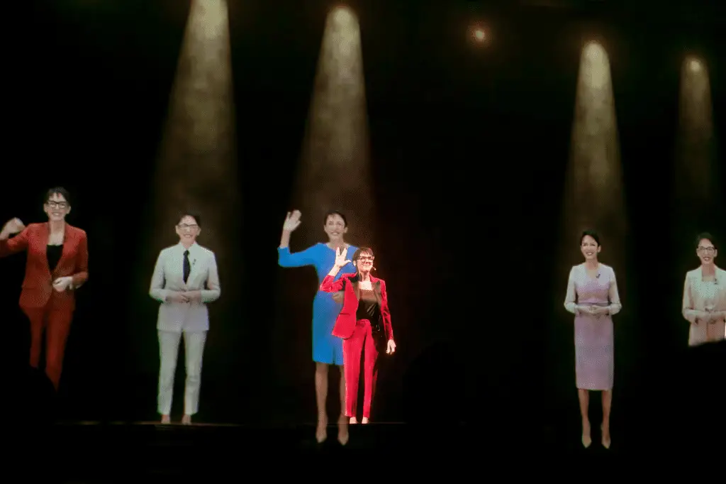 Immersive experiences: what does a 3D keynote look like from the audience
