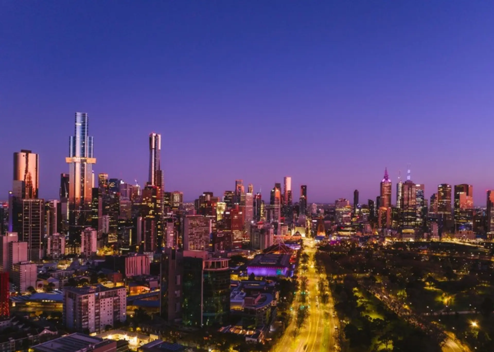 The Melbourne skyline and city lights at dusk, for Sylvie di Giusto, international keynote speaker in Melbourne