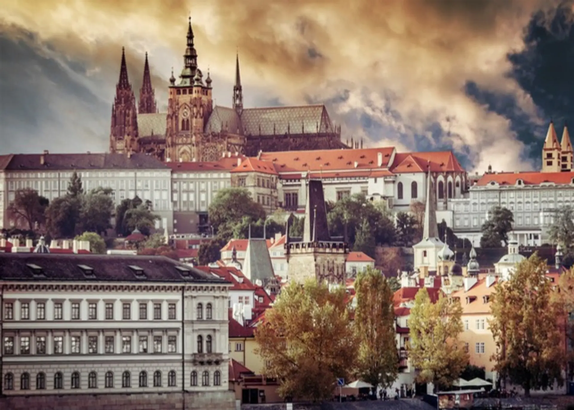 Prague Castle and St. Vitus Cathedral above the rooftops of Malá Strana, for Sylvie di Giusto, international keynote speaker in Prague